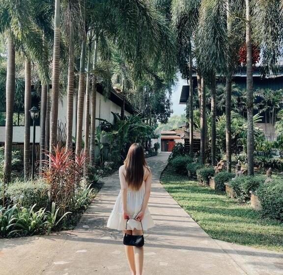 חדר סטנדרט נוף לפארק, The Hub Erawan Resort