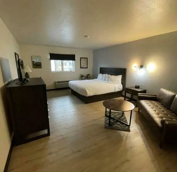 Deluxe Suite King Bed, The Scout Inn