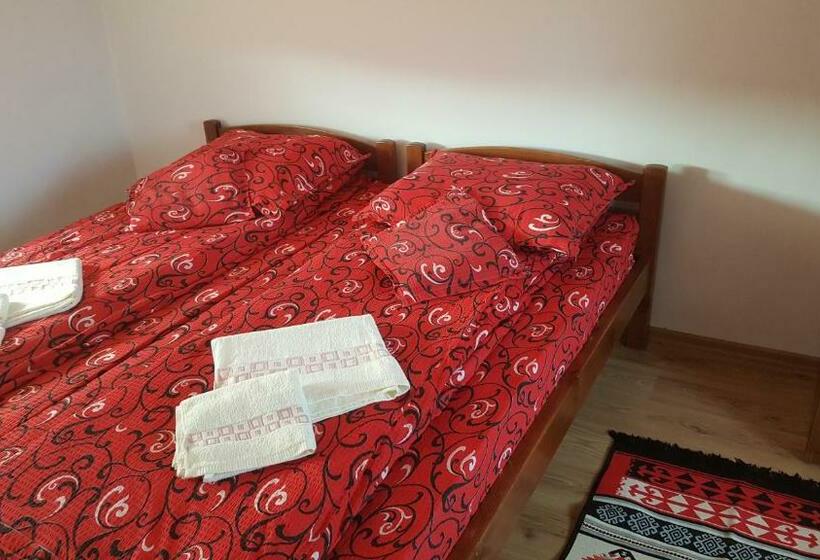 اتاق استاندارد, Korond Mako Panzio