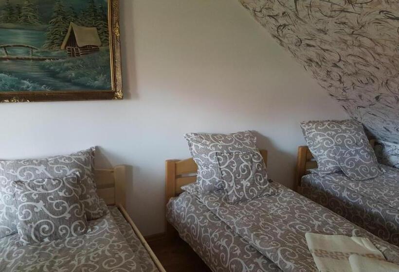 スタンダードトリプルルーム, Korond Mako Panzio