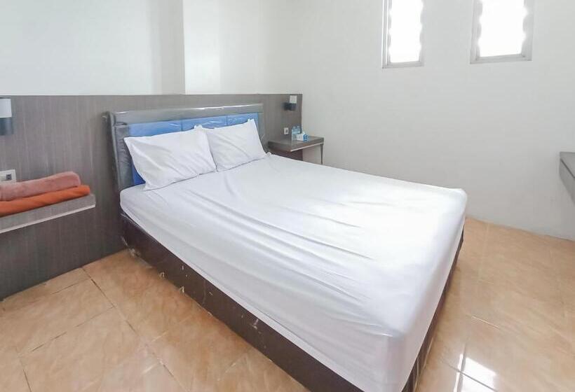 Номер Стандарт, Reddoorz Syariah Near Q Mall Banjarbaru