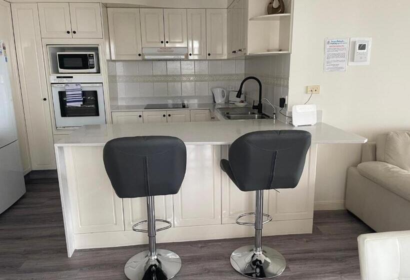 Апартаменты 2 Спальни, Broadbeach Holiday Apartments