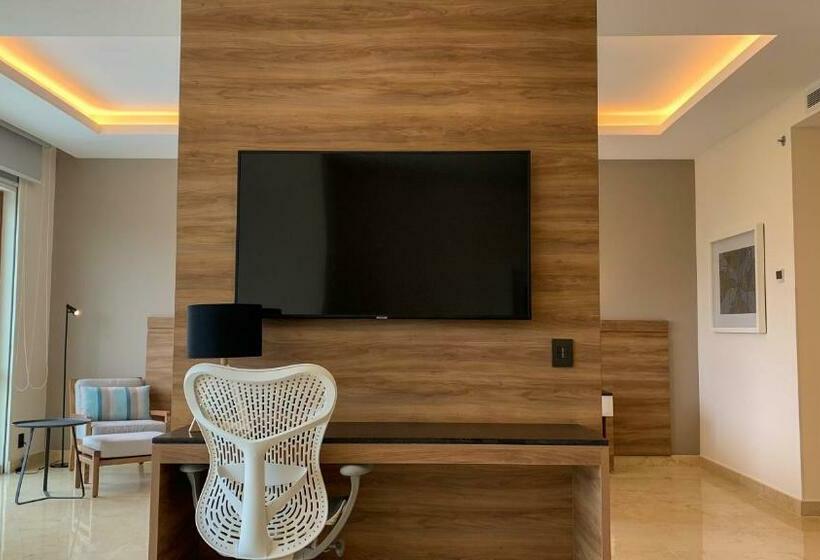 جناح سرير كينج, Holiday Inn & Suites   Puerto Vallarta Marina & Golf, An Ihg