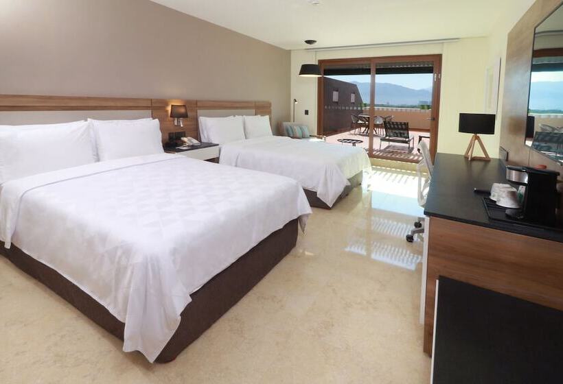 غرفه قياسيه سريرين مزدوجين, Holiday Inn & Suites   Puerto Vallarta Marina & Golf, An Ihg