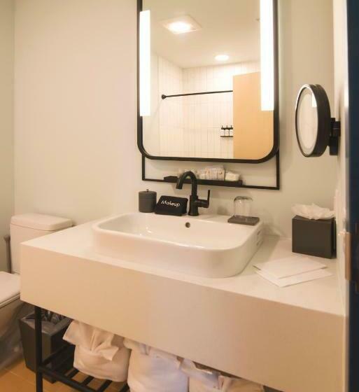 غرفة قياسية سرير كينج, Saltline