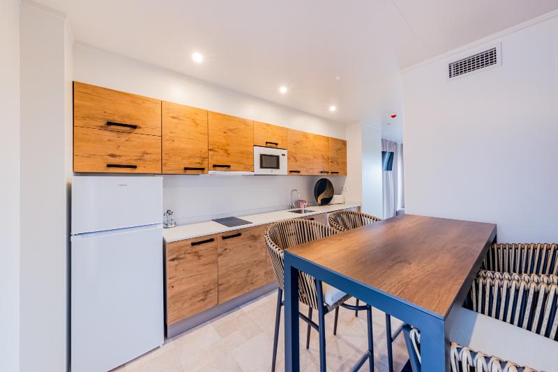 إستوديو قياسى, Zentis Osaka