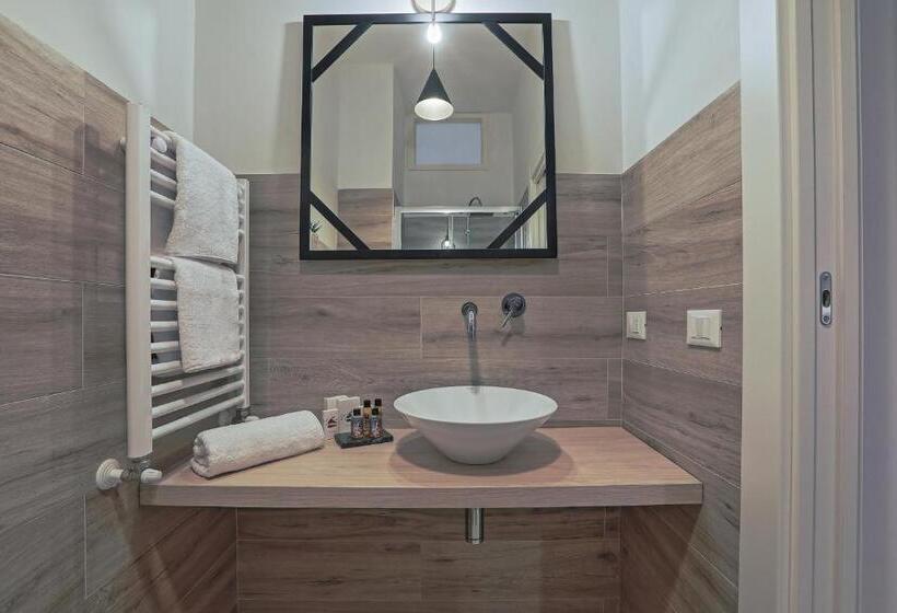 اتاق استاندارد, Libertà Central Suites