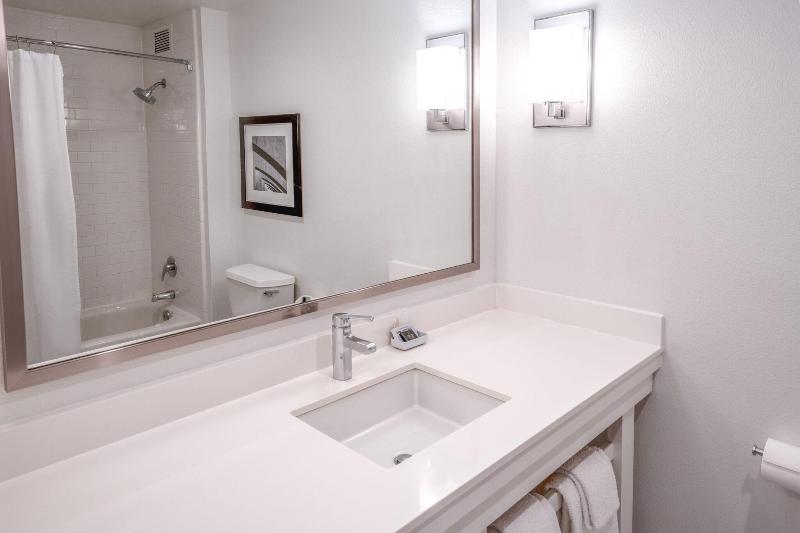 غرفة قياسية سرير ملكى, Aloft San Jose Cupertino