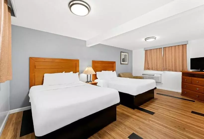 スタンダード４人部屋, Americas Best Value Inn Stonington Mystic