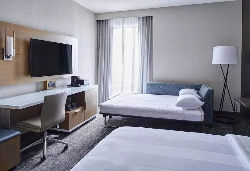 ２ダブルベッドのスタンダードルーム, Auburn Hills Marriott Pontiac