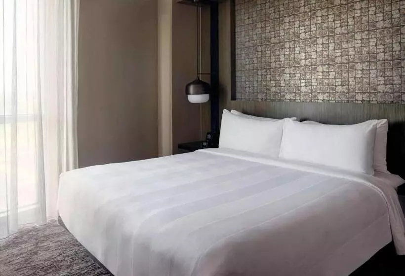 クラブスイート, Chicago Marriott Southwest At Burr Ridge