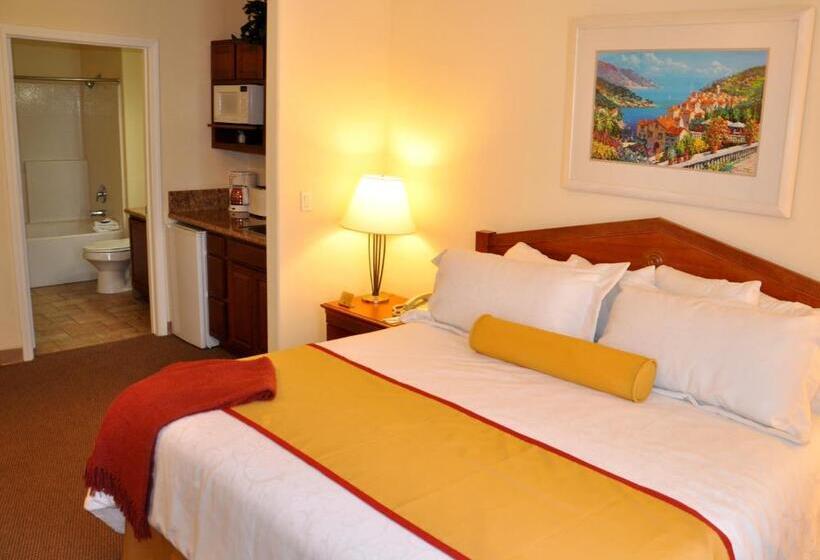 스탠다드 스튜디오, Club De Soleil Allsuite Resort