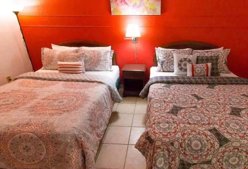 اتاق استاندارد, Gables Inn