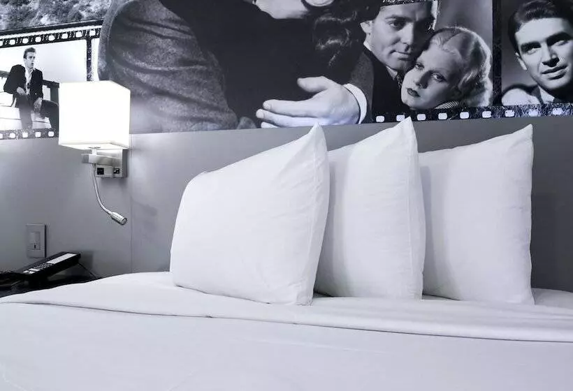 اتاق لوکس, Glen Capri Inn And Suites Burbank Universal