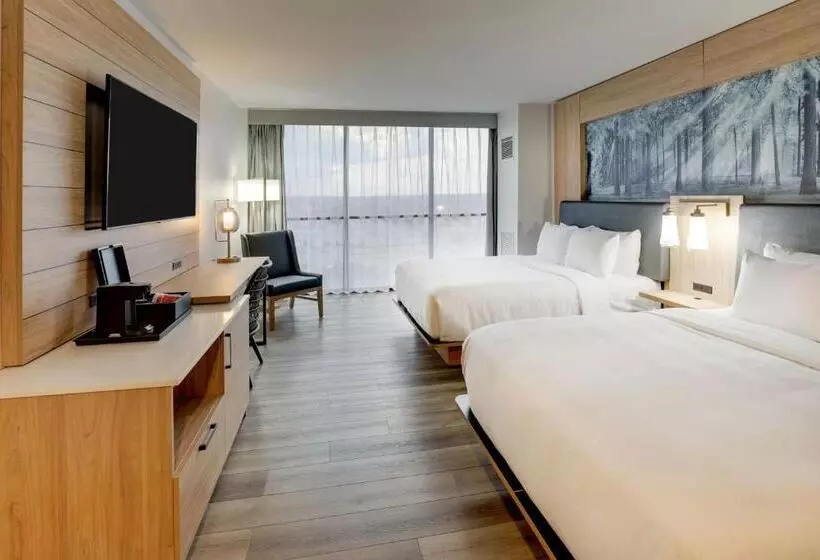 キングサイズベッドのスタンダードルーム, Mobile Marriott