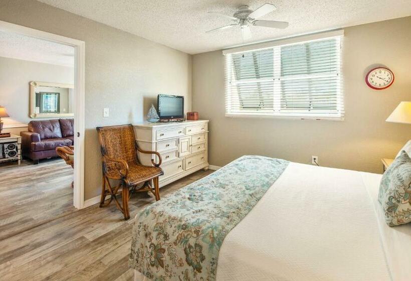 דירת שני חדרים, Sunrise Suites