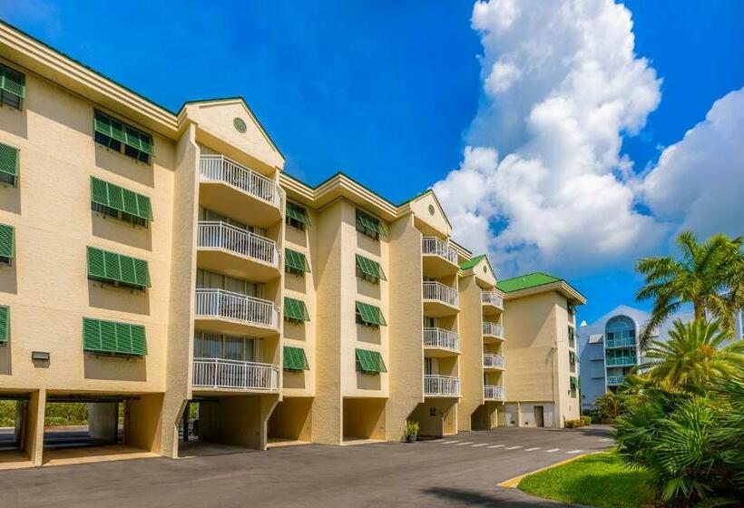 דירת שני חדרים, Sunrise Suites