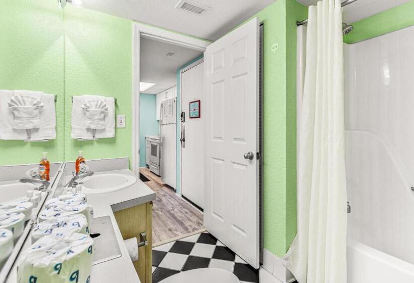 דירת שני חדרים, Sunrise Suites