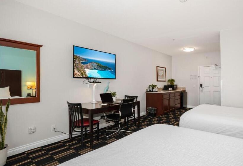 غرفة قياسية, The Hotel Oceanside