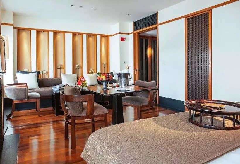استودیوی استاندارد با چشمانداز شهر, The Setai, Miami Beach