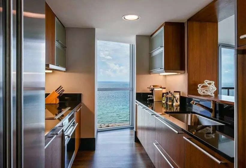 سوییت با چشمانداز دریا, The Setai, Miami Beach