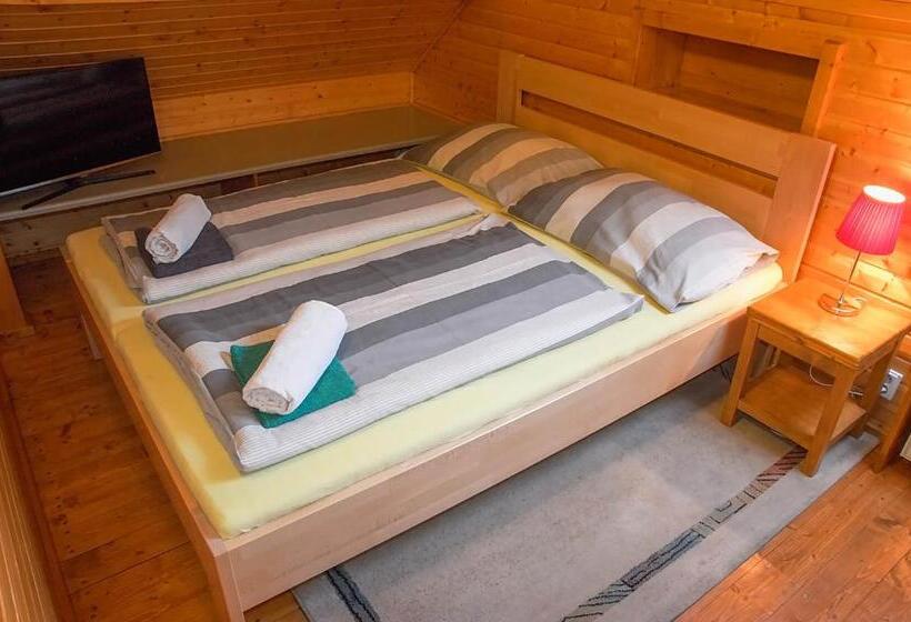 آپارتمان 2 خوابه, Penzión Pod Bránou