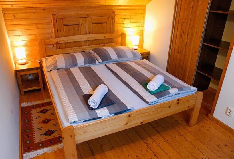 آپارتمان 2 خوابه, Penzión Pod Bránou