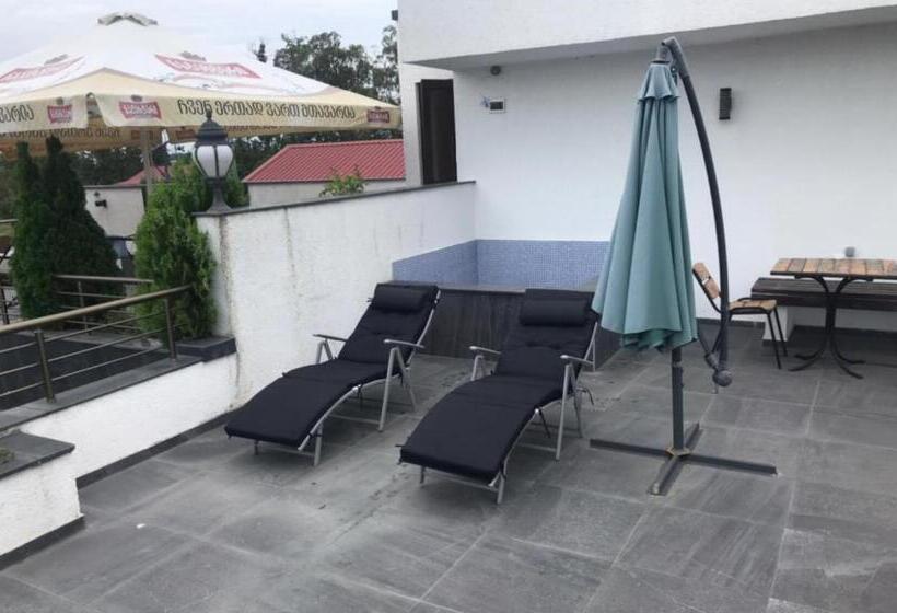 آپارتمان 1 خوابه با تراس, Aparthotel Family