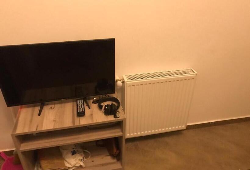 آپارتمان 1 خوابه, Aparthotel Family