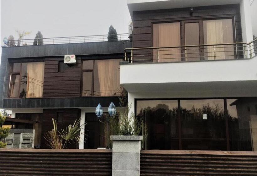 آپارتمان 1 خوابه با تراس, Aparthotel Family