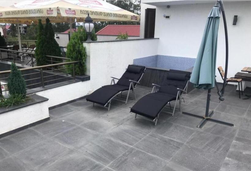 آپارتمان 1 خوابه با تراس, Aparthotel Family