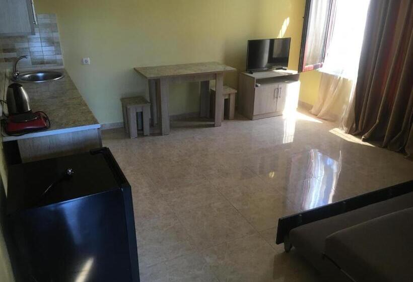 آپارتمان دوبلکس 1 خوابه, Aparthotel Family