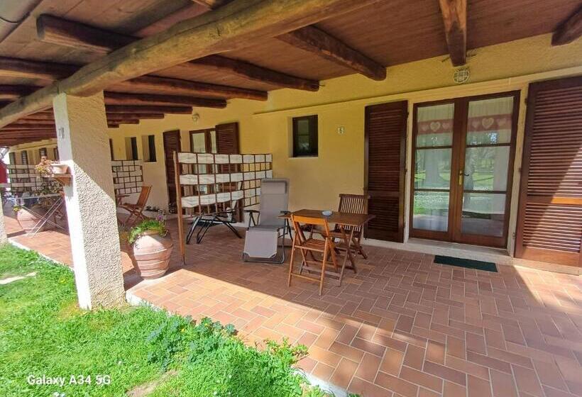 חדר סטנדרט לשלושה, Agriturismo Bio Pian Dei Casali