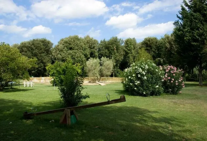 庭の見えるスタンダードトリプルルーム, Agriturismo Eucaliptus