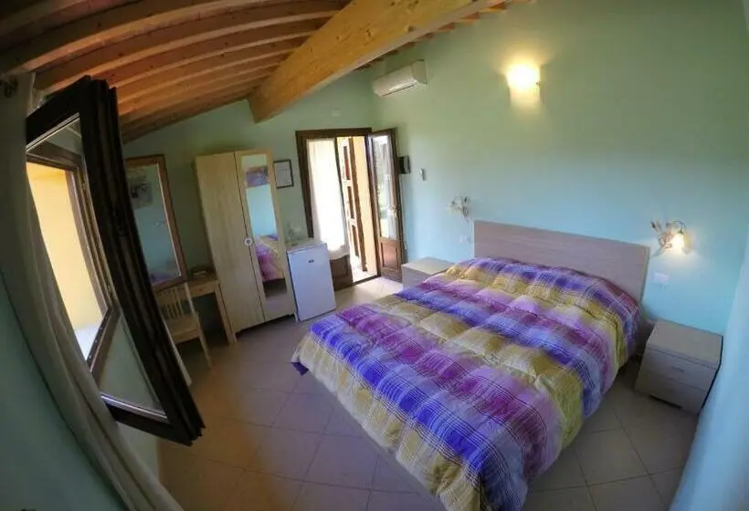 身障者適用キングサイズベッドルーム, Agriturismo Eucaliptus