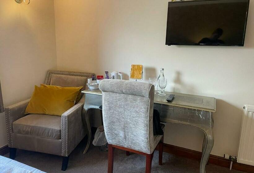 高级大房间, Cocketts