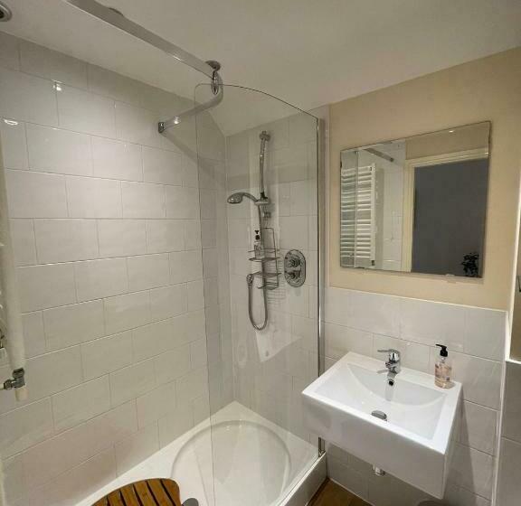 豪华房间, Cocketts