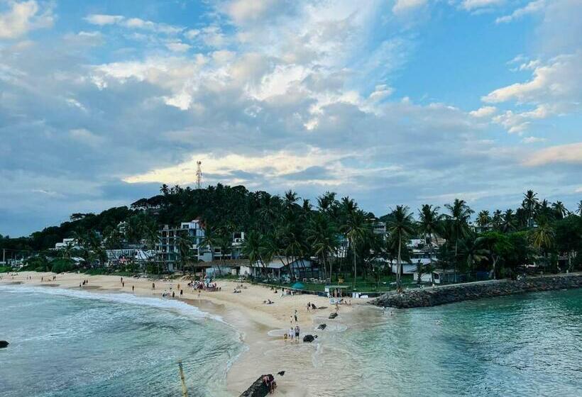 스탠다드 룸 킹사이즈 침대, One World Mirissa