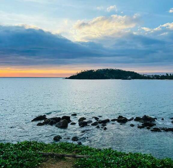 스탠다드 룸 킹사이즈 침대, One World Mirissa