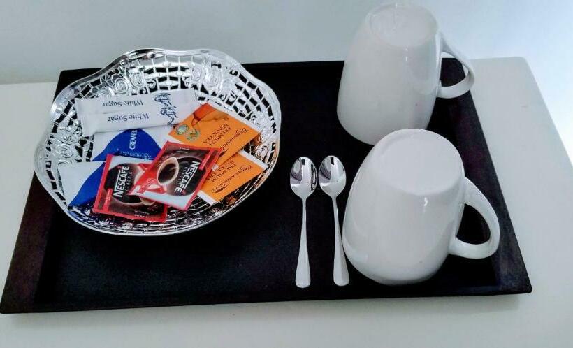 스탠다드 룸 킹사이즈 침대, One World Mirissa