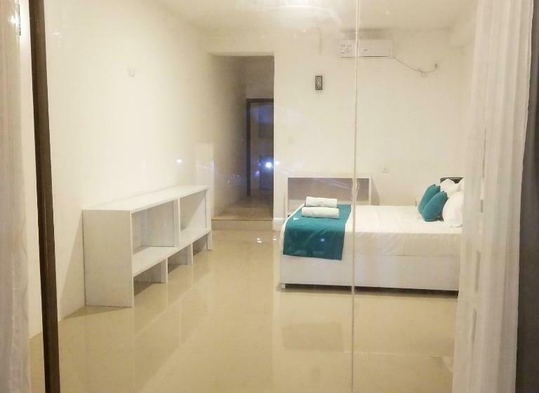 스탠다드 룸 킹사이즈 침대, One World Mirissa