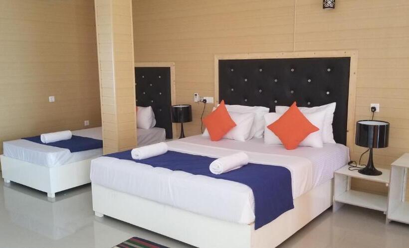 바다 전망 디럭스 3인룸, One World Mirissa