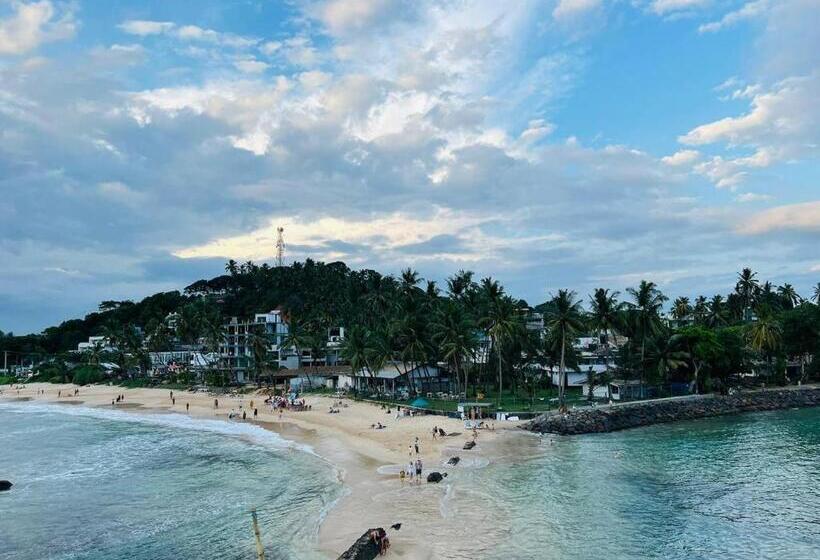 트리플 클래식 룸, One World Mirissa