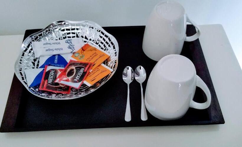 바다 전망 디럭스 3인룸, One World Mirissa