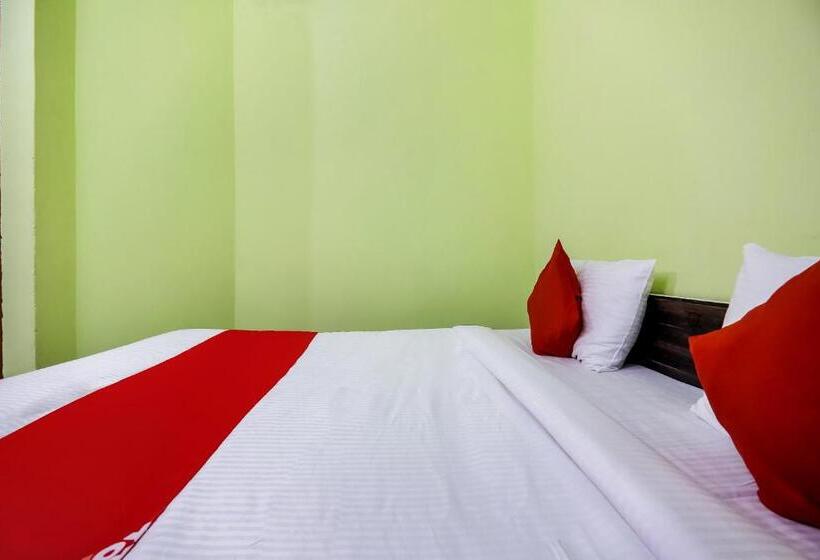 Трехместный Номер Классика, Oyo 66940 New Delhi Grand