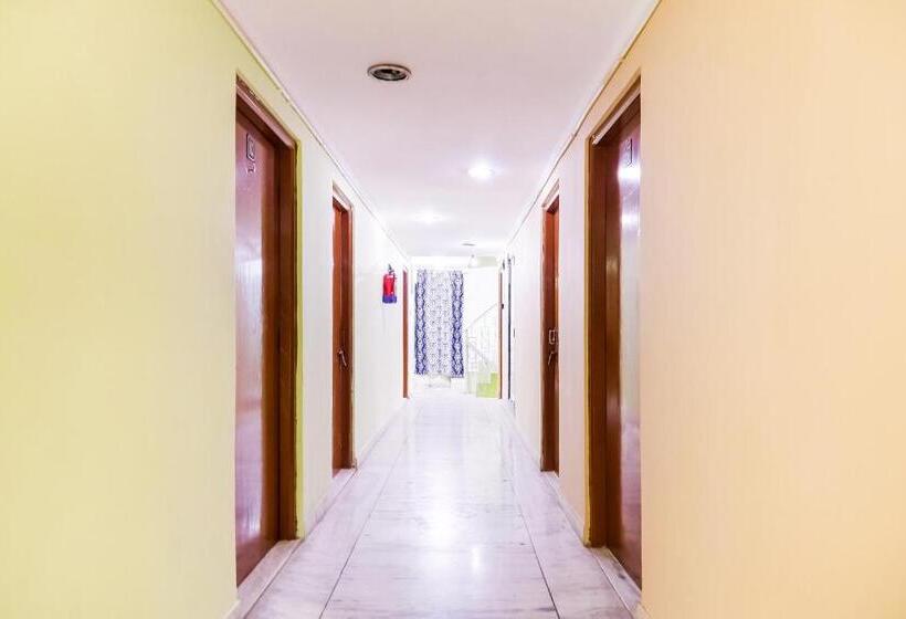 트리플 클래식 룸, Oyo 66940 New Delhi Grand