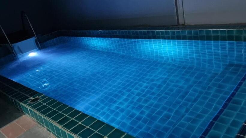 수피리어 트리플 룸, Jma Ferringhi Beach