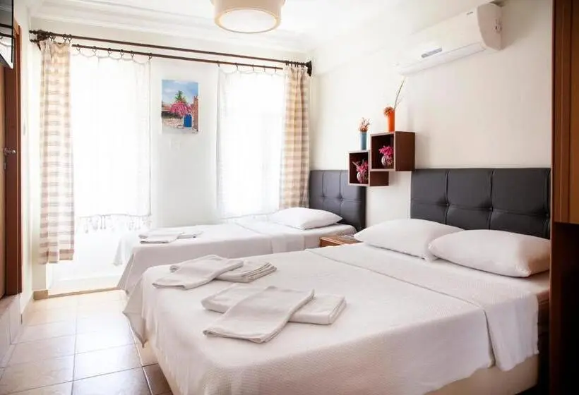 Standard Triple Room, Oğuz Otel Datça