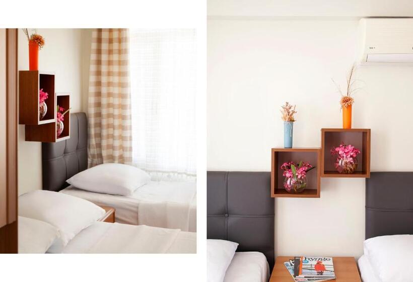 Quarto Triplo Estandar, Oğuz Otel Datça