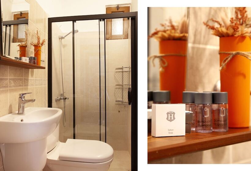 Quarto Quádruplo Estandar, Oğuz Otel Datça